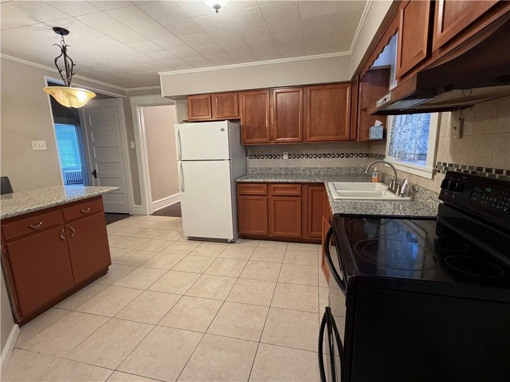 423 Sharon Rd #1 - Photo 6 of 16