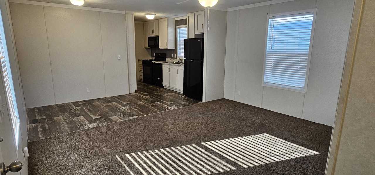 140 Birch Ct #140 - Photo 3 of 9