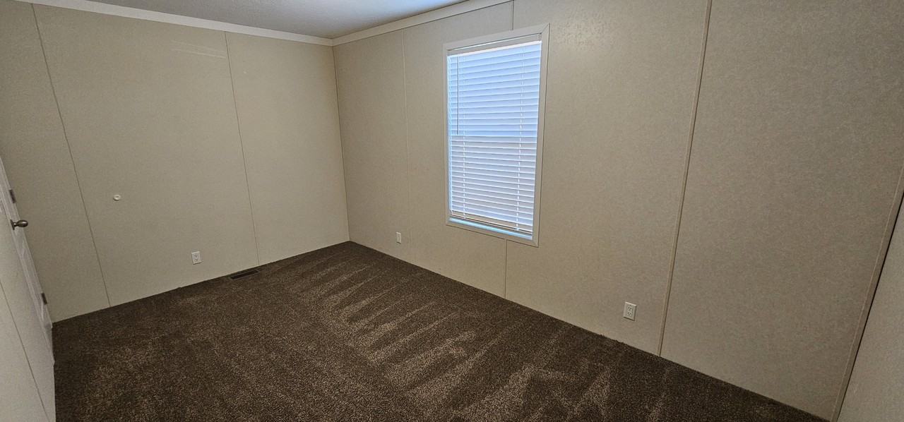 140 Birch Ct #140 - Photo 5 of 9