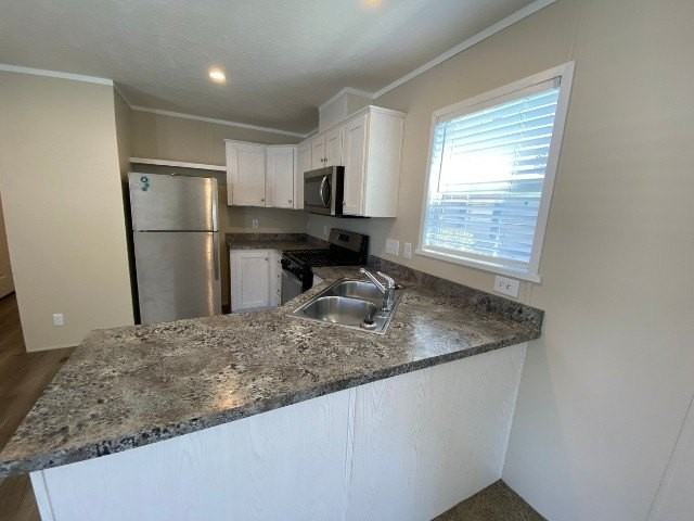 3660 S Lapeer Rd #81 - Photo 2 of 13