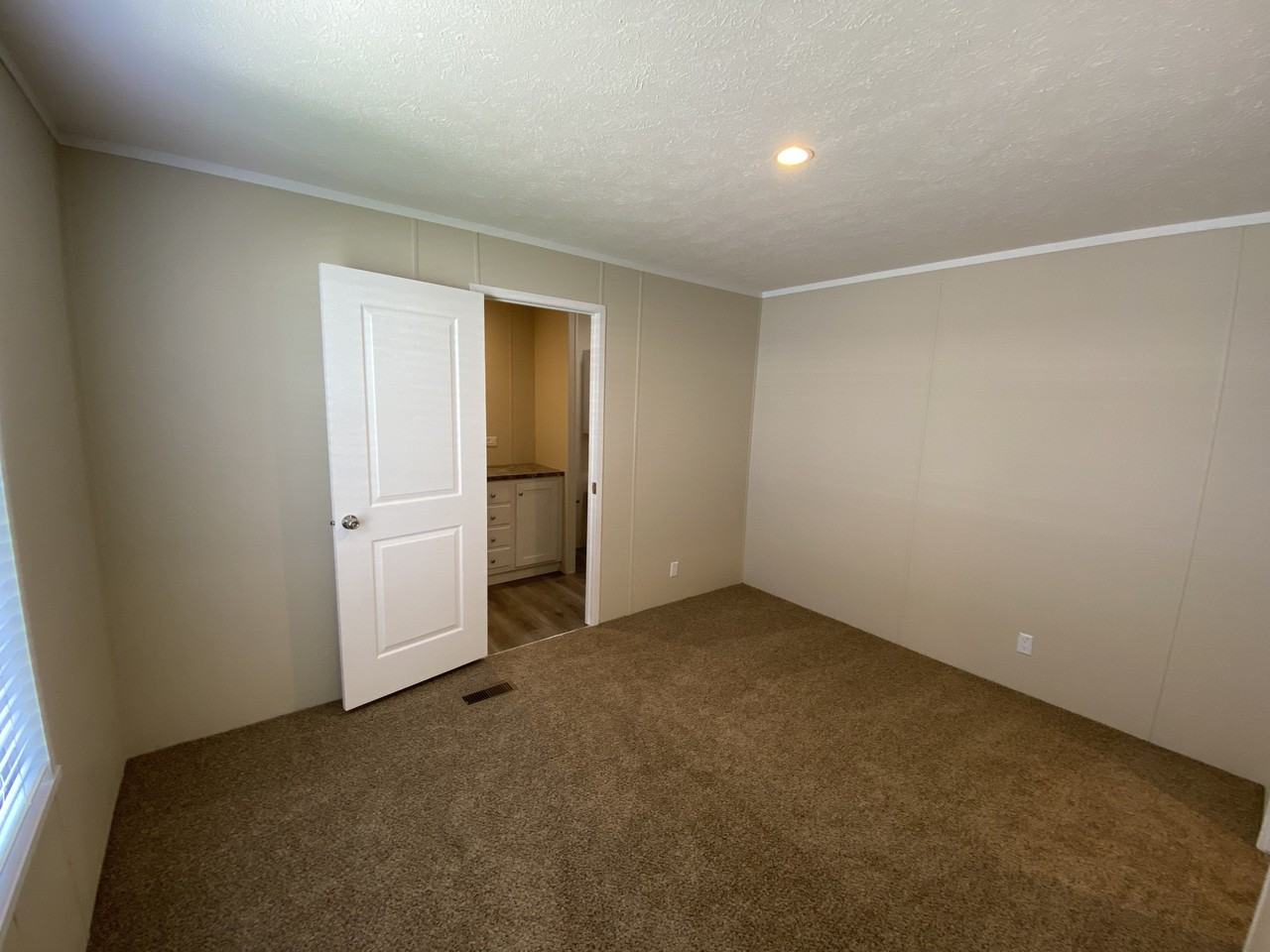 3660 S Lapeer Rd #81 - Photo 5 of 13