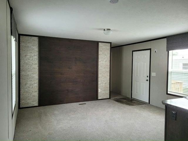 82 Quarry Hill Est #82 - Photo 2 of 8