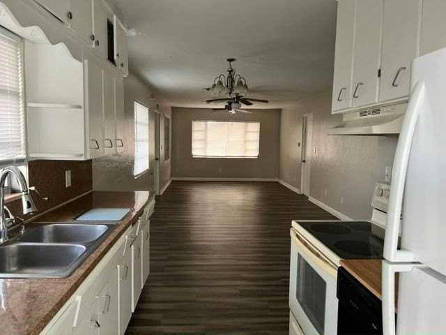 14300 66th St N #101 - Photo 4 of 10