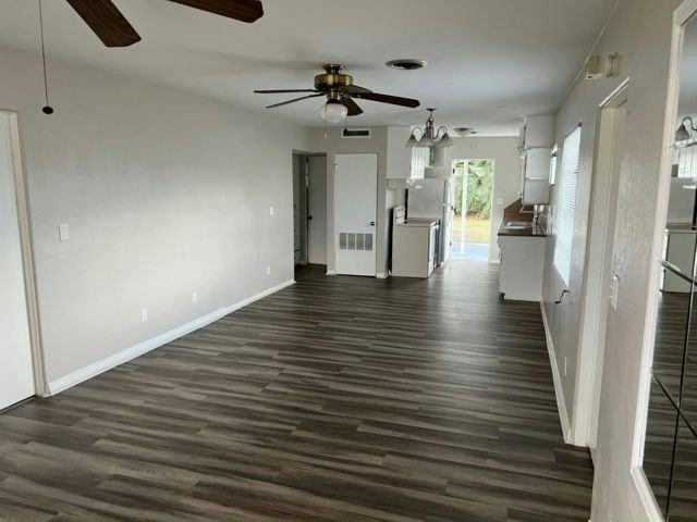 14300 66th St N #101 - Photo 5 of 10