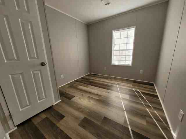 7209 Greenbrier Village Rd #94 - Photo 6 of 9