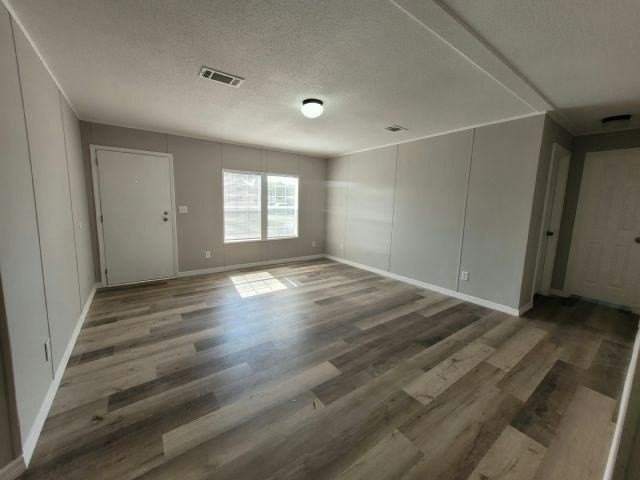 201 W Tanglewood Dr #634 - Photo 2 of 10