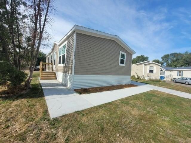 11428 5th St Ne #365 - Photo 2 of 11