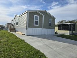 featured image of 2334 42nd Ave N #13