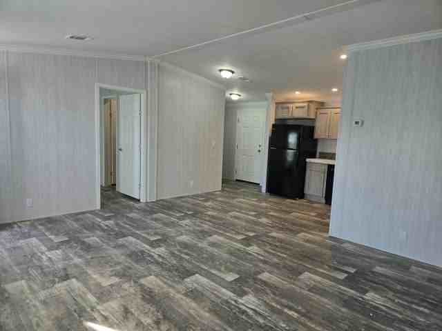 2334 42nd Ave N #13 - Photo 3 of 10