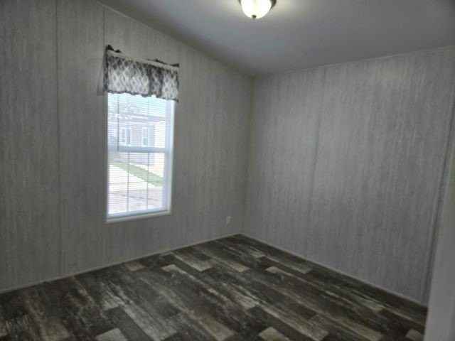 2334 42nd Ave N #13 - Photo 5 of 10