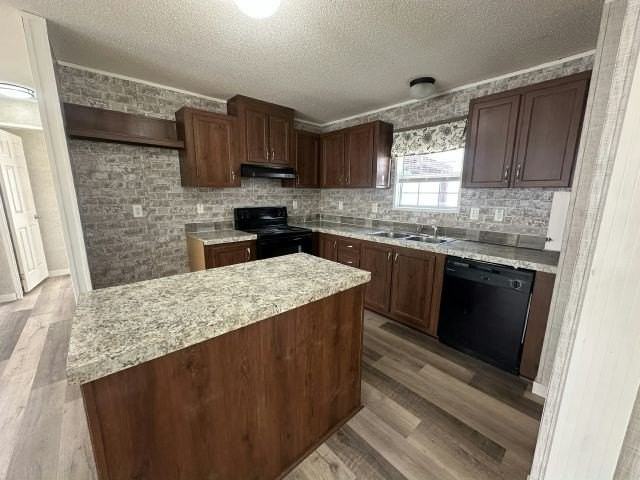 1926 Syracuse Cir #180 - Photo 2 of 10