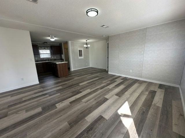 1926 Syracuse Cir #180 - Photo 3 of 10