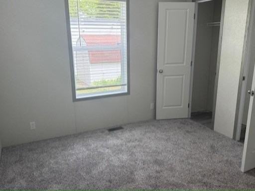18 Fairlane Ct #10 - Photo 3 of 4