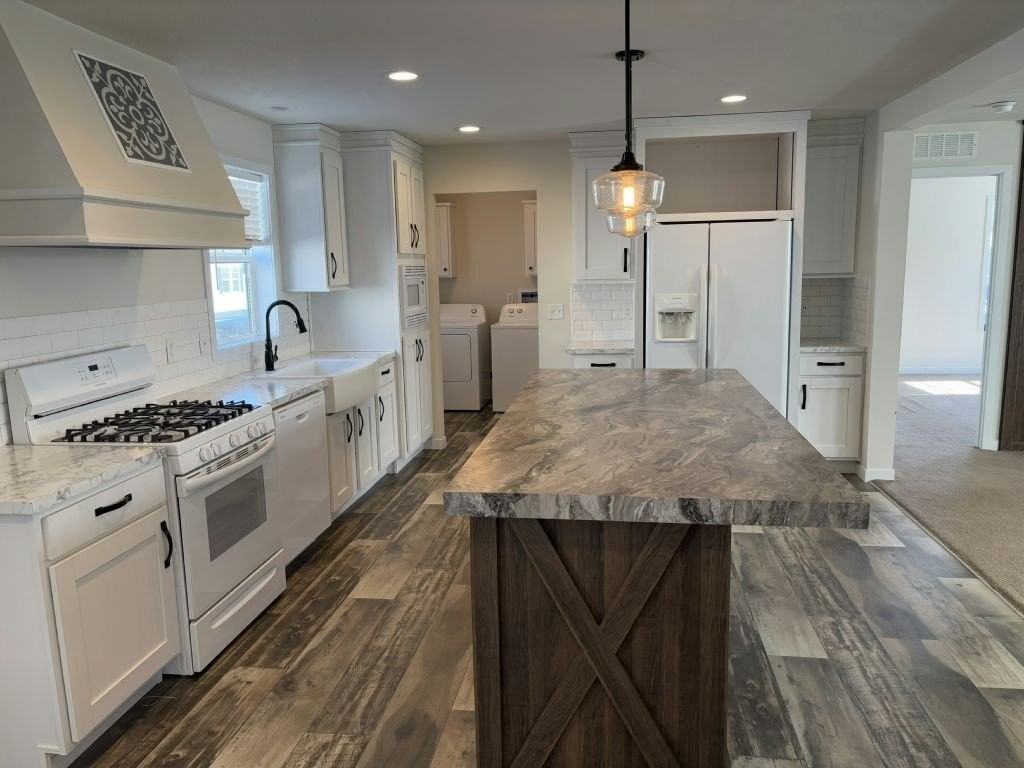 25638 Baltusrol Dr #0488 - Photo 2 of 19