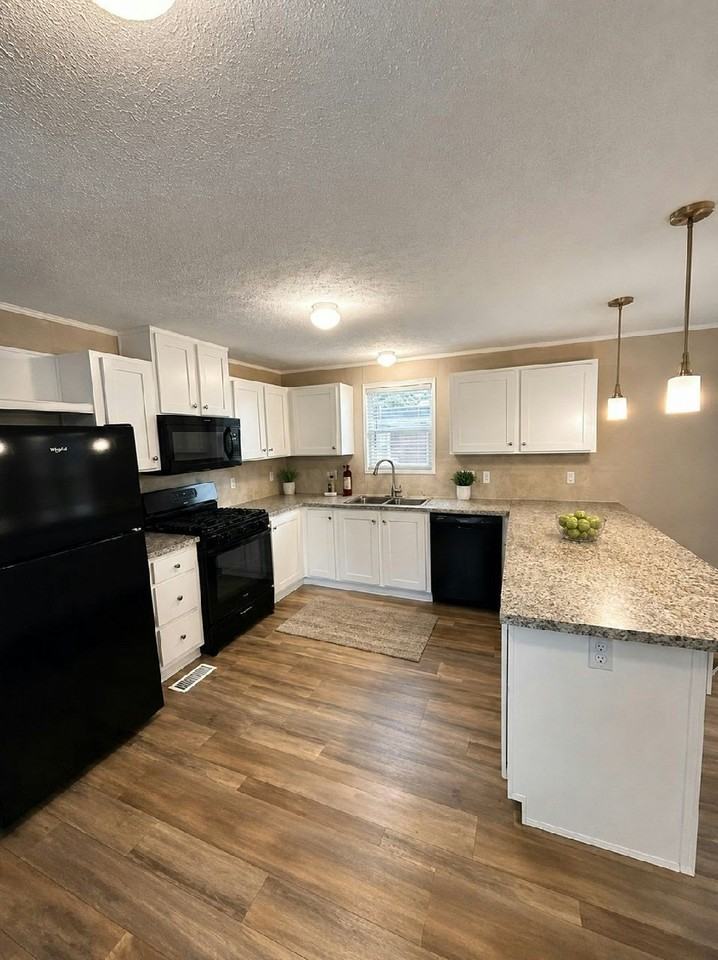 5130 Canterbury Ave #233 - Photo 2 of 7