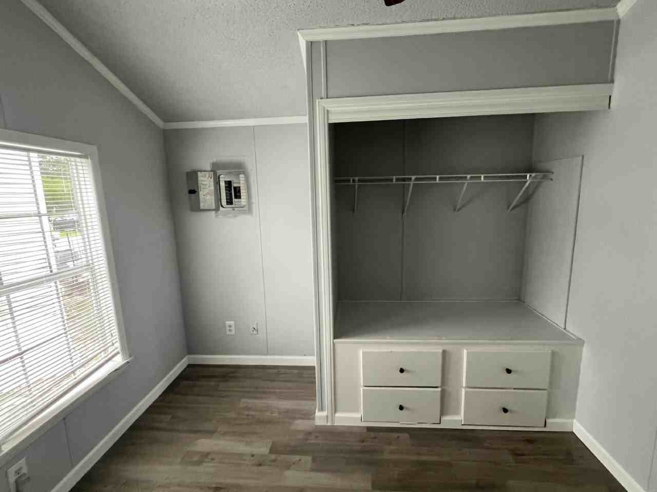 137 N Anoka Ave #137 - Photo 6 of 9