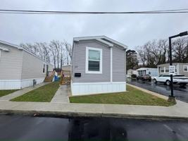 featured image of 37 Randall Ave #70
