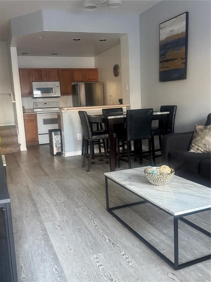 2219 San Vittorino Cir #104 - Photo 5 of 27