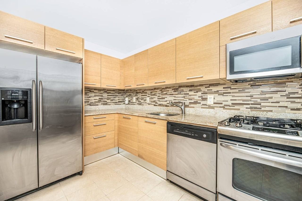1155 Warburton Ave #3D - Photo 7 of 36