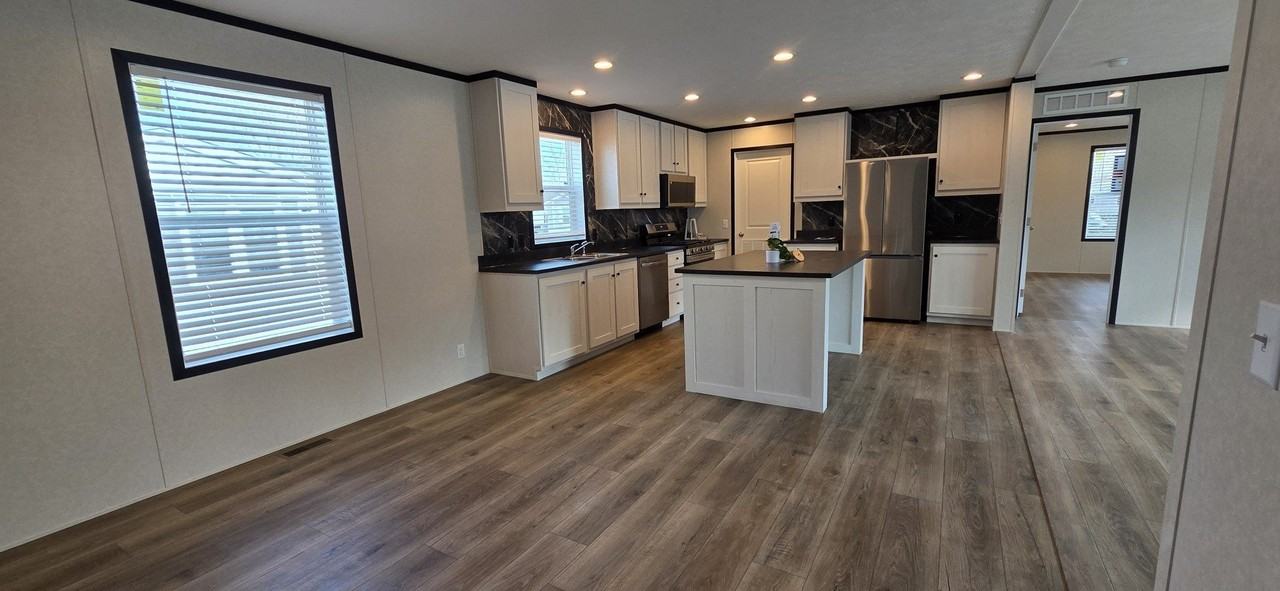 9761 Marina Cir #292 - Photo 2 of 9