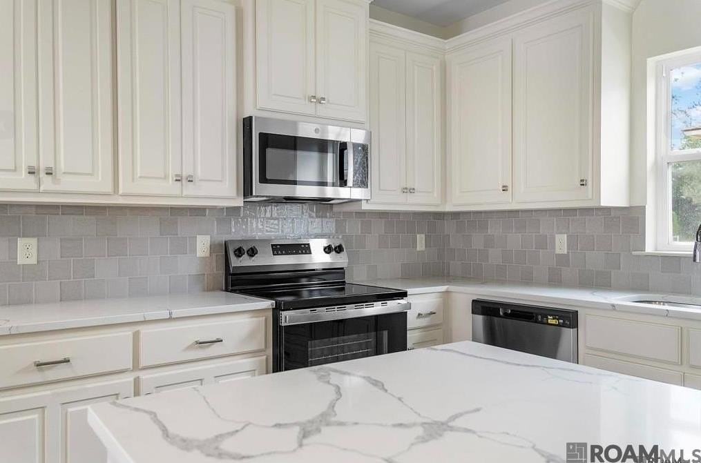 6908 Goya Ave #A - Photo 3 of 8