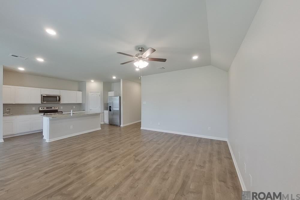 109 Santiago Ct - Photo 3 of 19