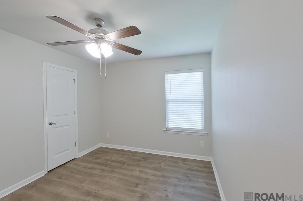109 Santiago Ct - Photo 7 of 19
