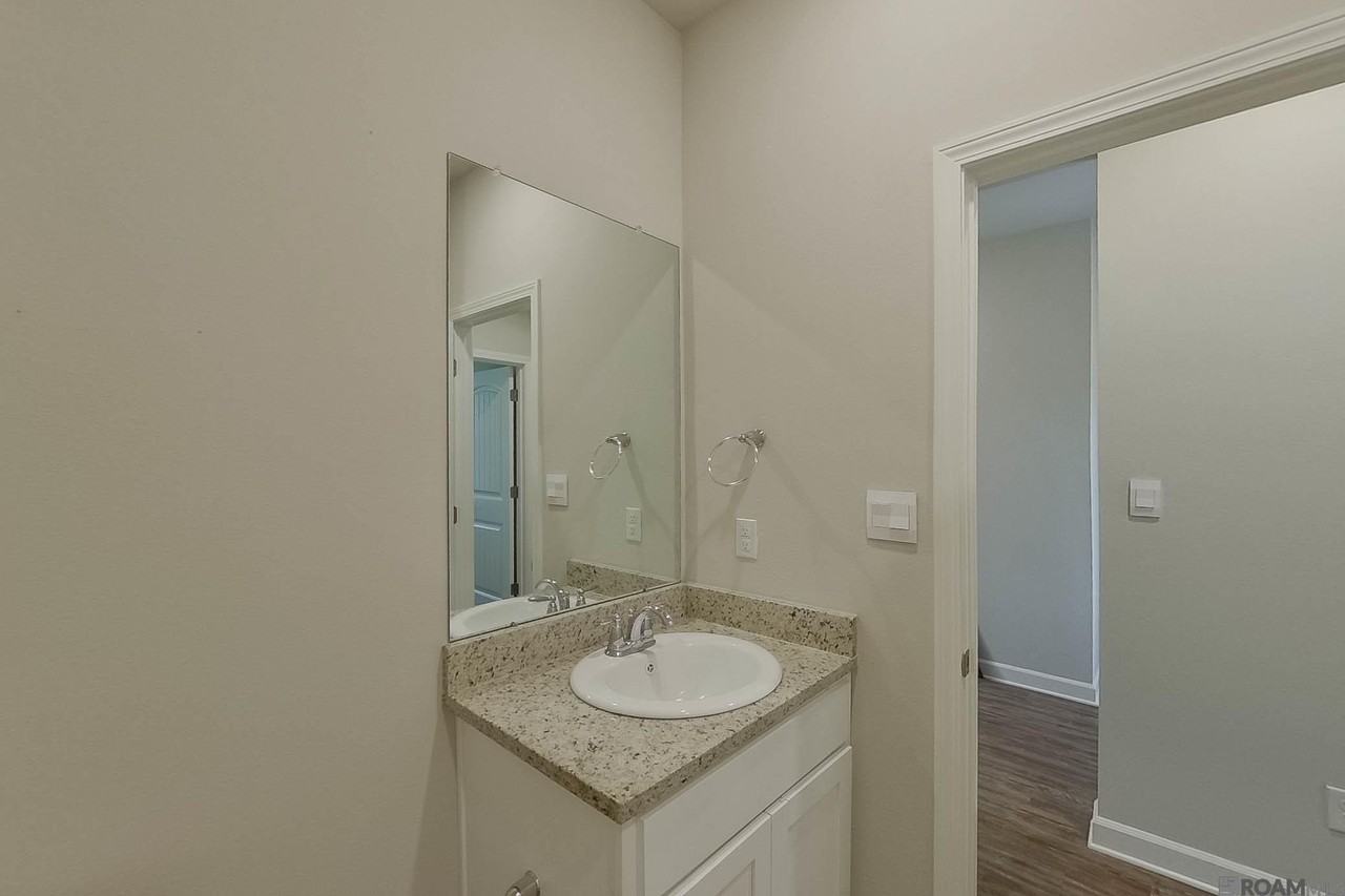 13642 Willamette Way - Photo 7 of 23