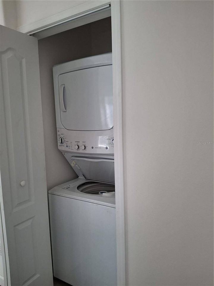 114 Emerald Ave N - Photo 6 of 7