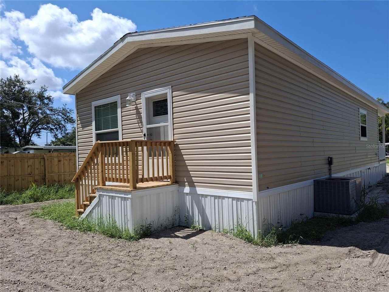 114 Emerald Ave N - Photo 7 of 7