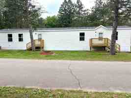 featured image of 402 Lily Ln E