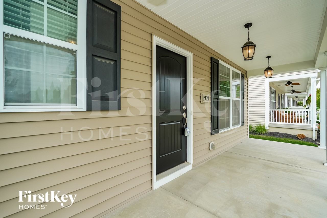 5979 Bell Classic Dr - Photo 2 of 19