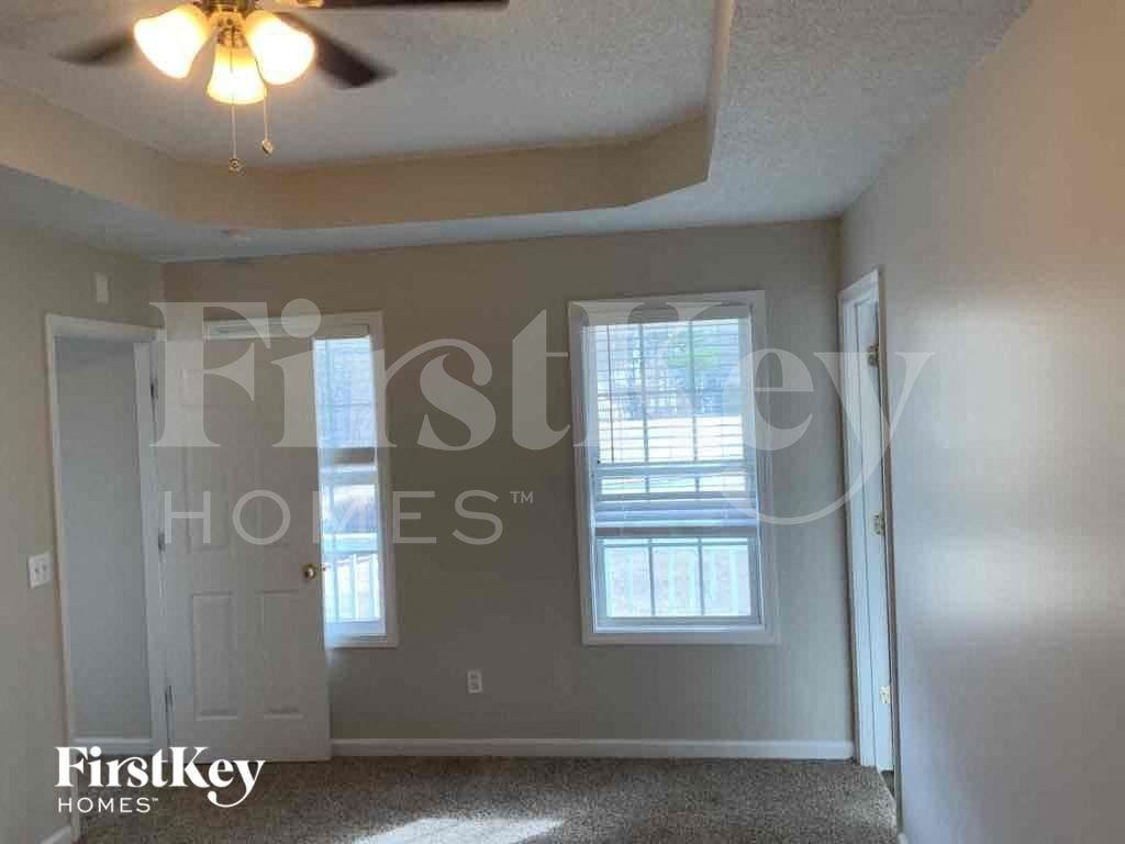 82 Broadlands Dr - Photo 7 of 11