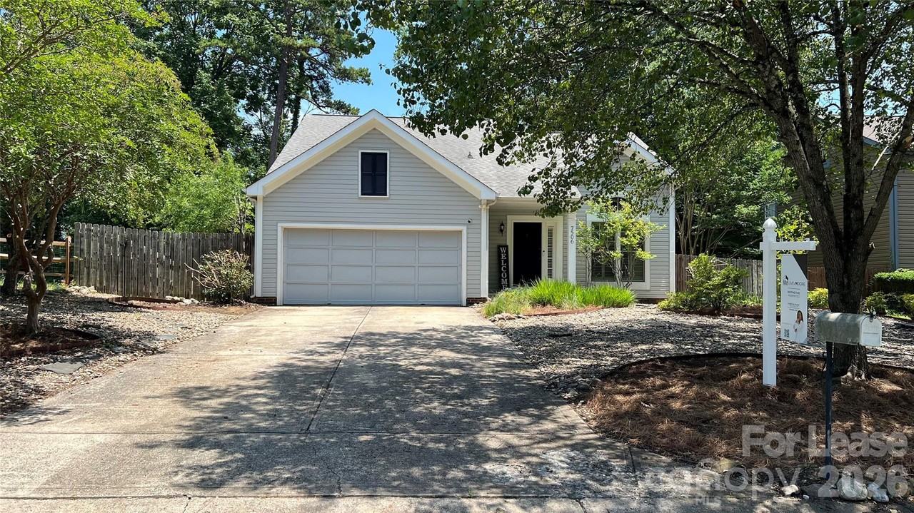 7506 Batavia Ln