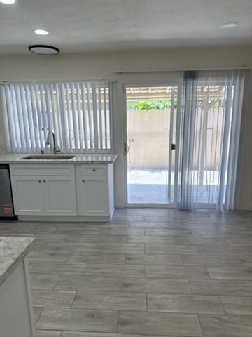 7841 Nancy Cir - Photo 6 of 24
