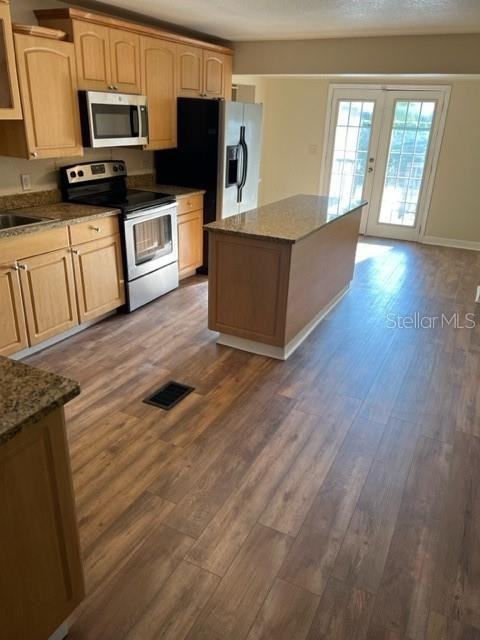 3008 N Woodrow Ave - Photo 2 of 11