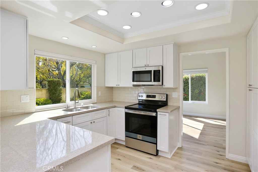 3 Southsand - Photo 4 of 40