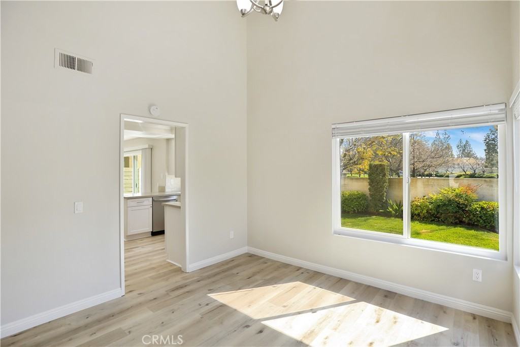3 Southsand - Photo 6 of 40
