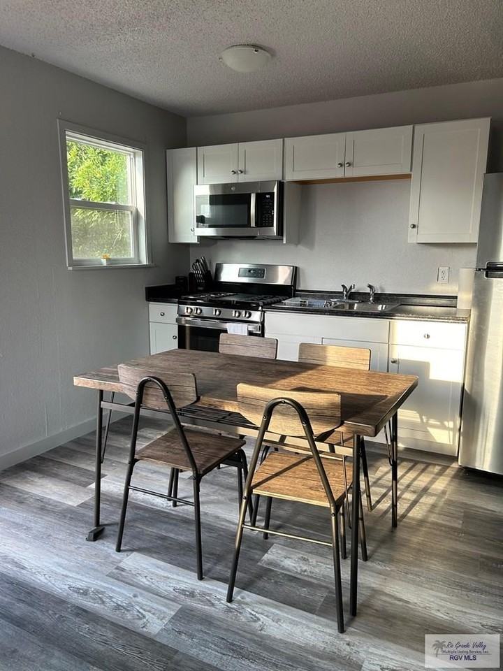 338 N Camino Del Rey - Photo 2 of 9