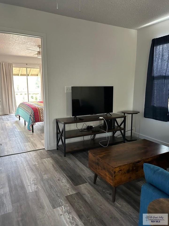 338 N Camino Del Rey - Photo 4 of 9