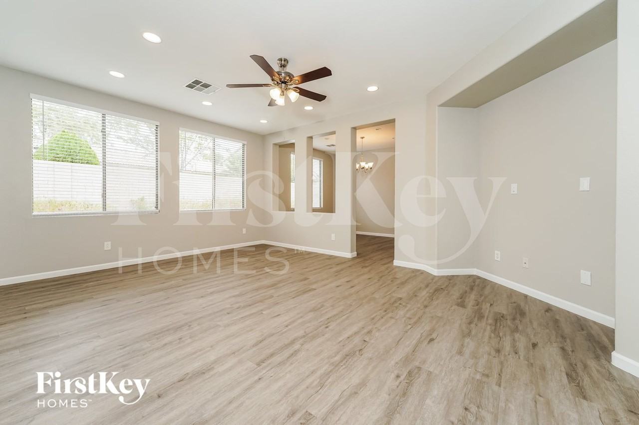 6525 Diamond Point Ct - Photo 2 of 15