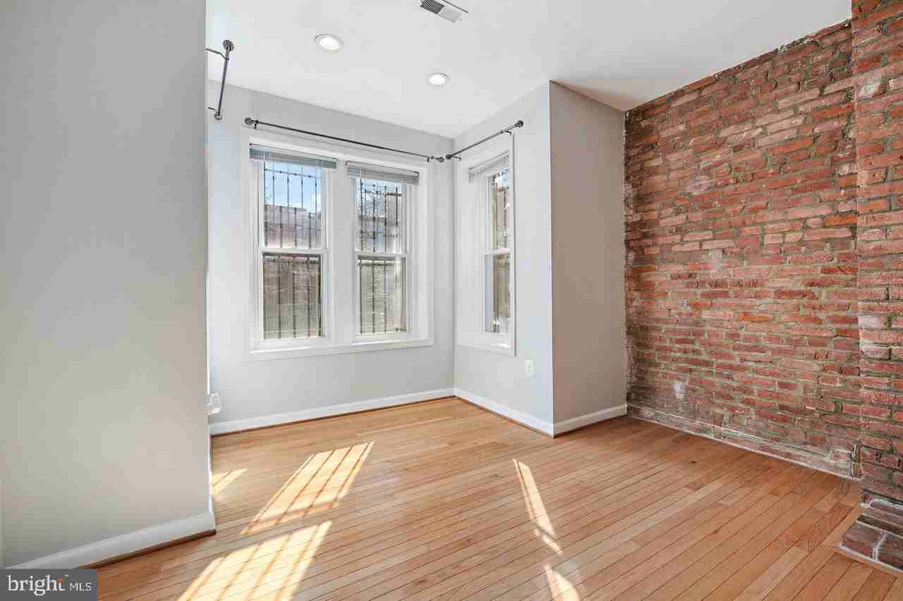 504 L St Ne - Photo 4 of 20