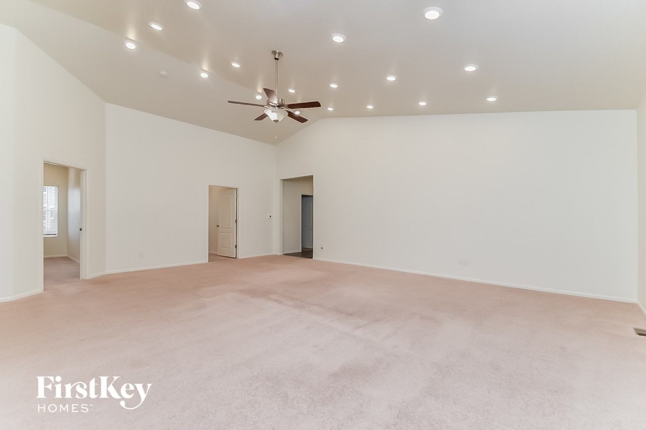 9784 Borderpine Way - Photo 2 of 15