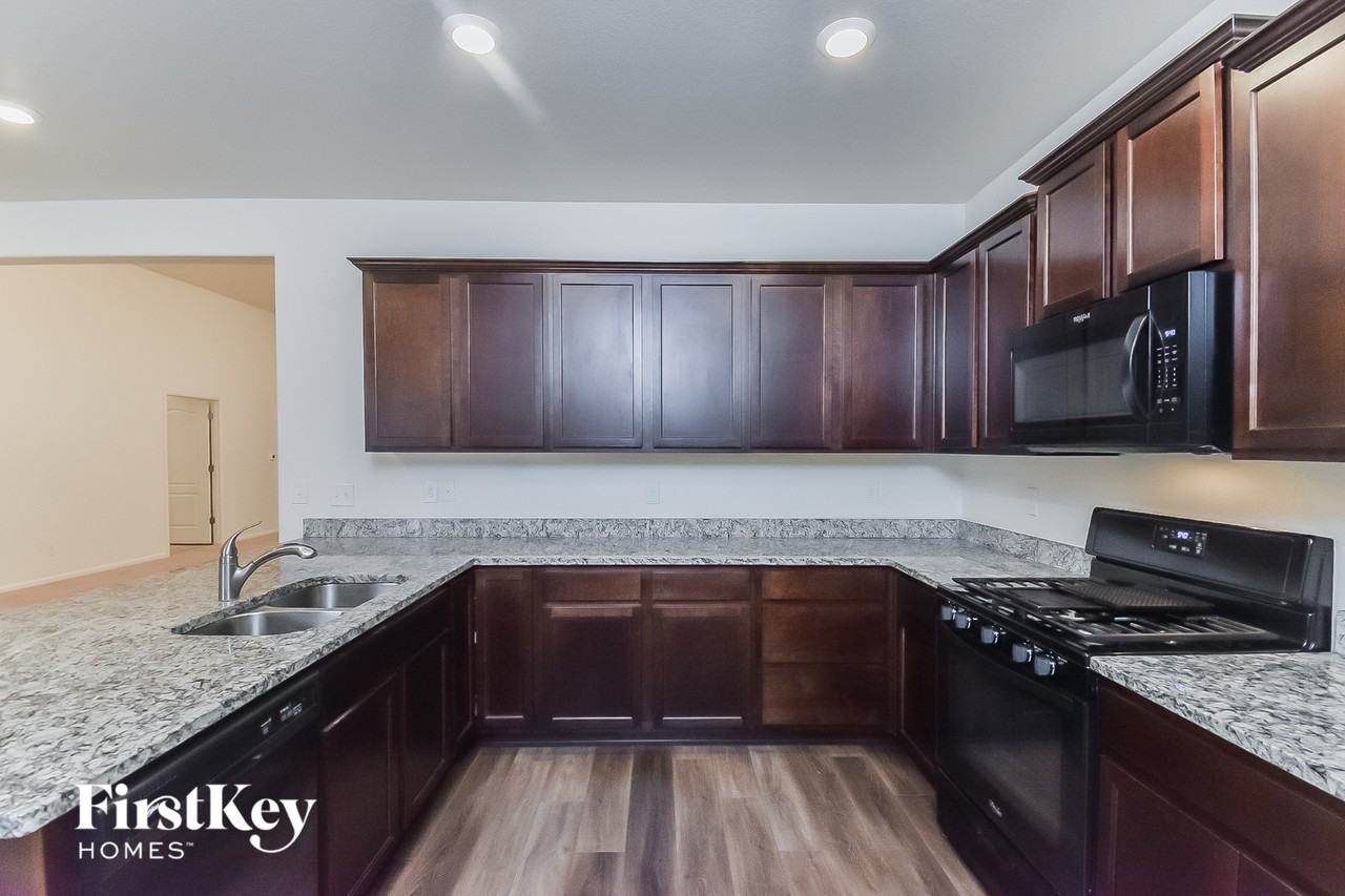 9784 Borderpine Way - Photo 6 of 15