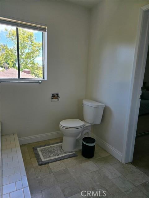 2646 Military Ave - Photo 3 of 12