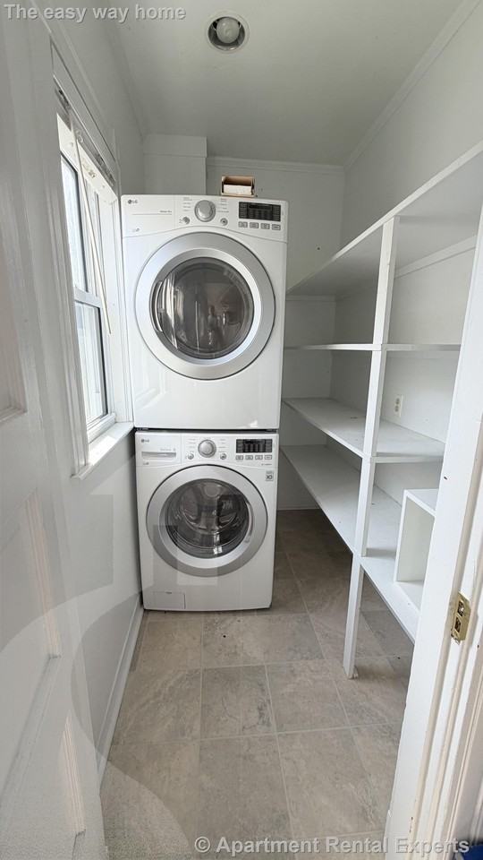 9 Ashland St #3 - Photo 4 of 18