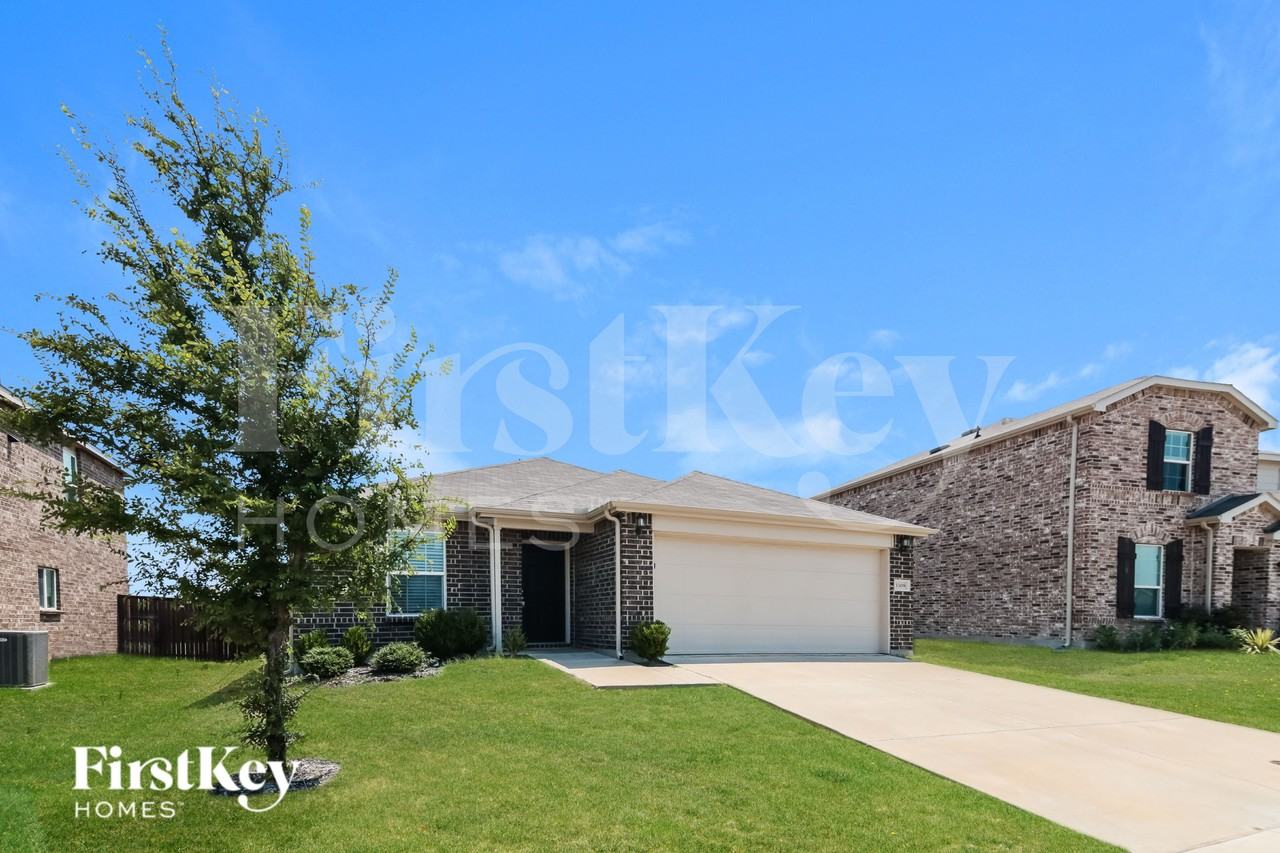 3308 Cord Pl - Photo 2 of 17