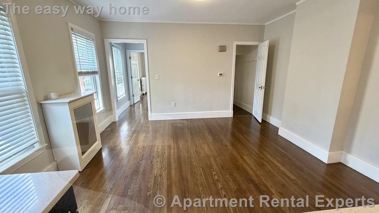 14 Marshall St #2 - Photo 3 of 12
