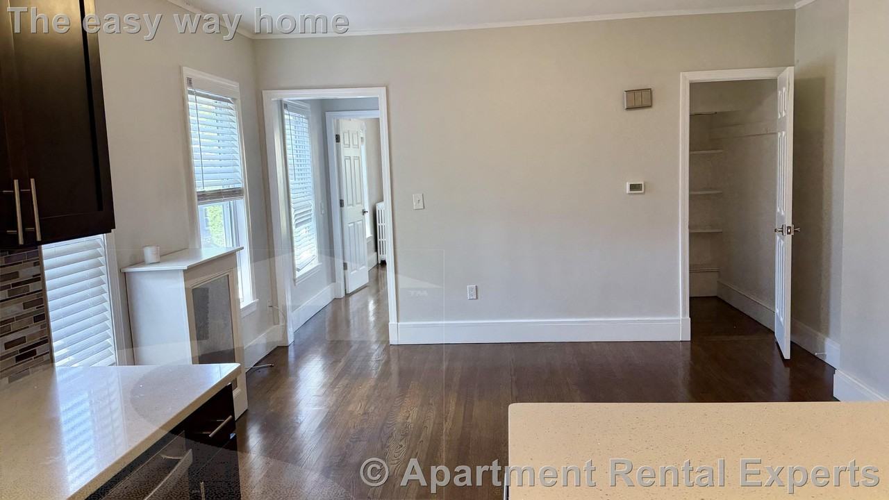14 Marshall St #2 - Photo 4 of 12