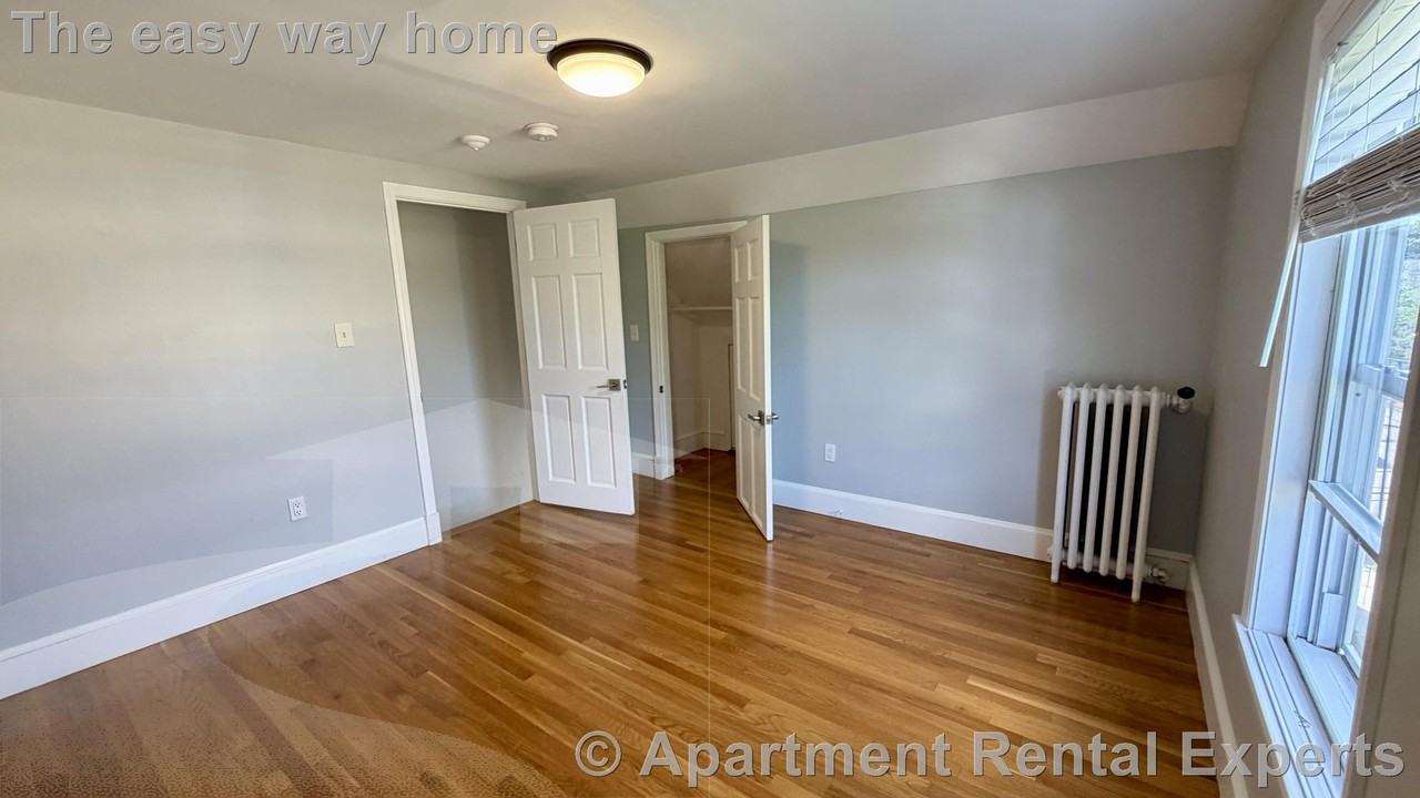14 Marshall St #2 - Photo 7 of 12